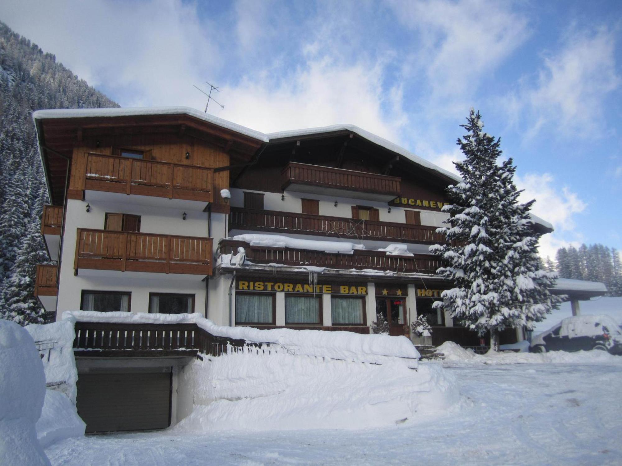 Hotel Bucaneve Moena Esterno foto