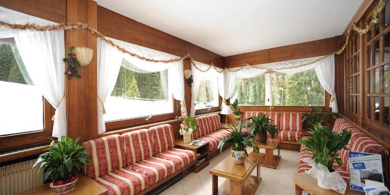 Hotel Bucaneve Moena Esterno foto